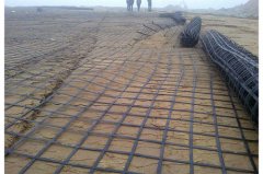 沥青涂层涤纶格栅300kn-30kn土工格栅铺设方法